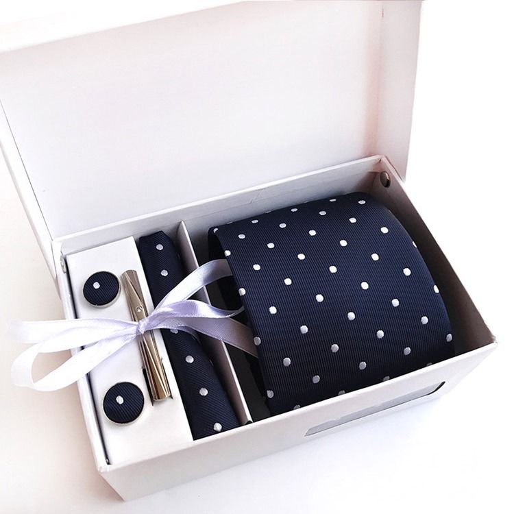 Pute Dot Tie Set