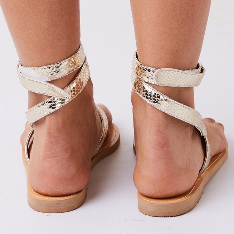 Snake Shape Cross Strap Thong Flat Sandaler