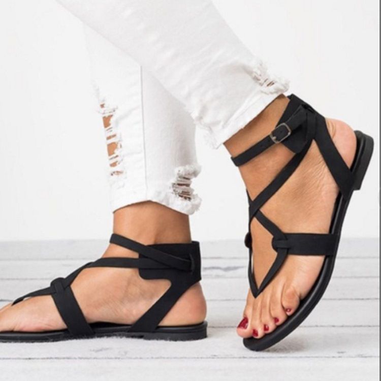 Strappy Plain Buckle Thong Flat Sandaler