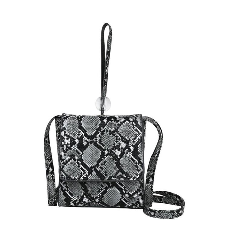 Serpentine Embossing Rektangel Crossbody Vesker