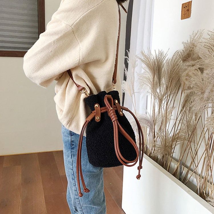 Vanlige Tønneformede Crossbody-Vesker