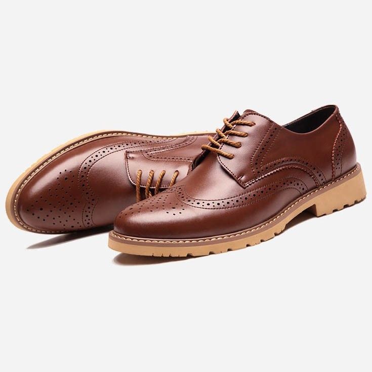 Nye Snørebrogues For Menn