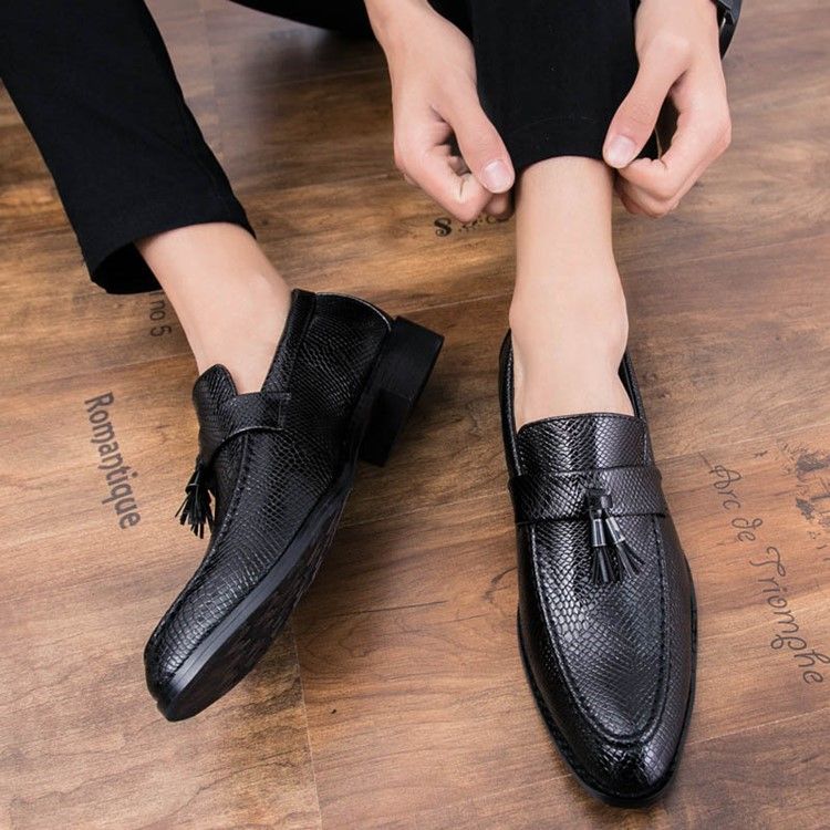 Pu Frynser Slip-On Rund Tå Menn Oxfords