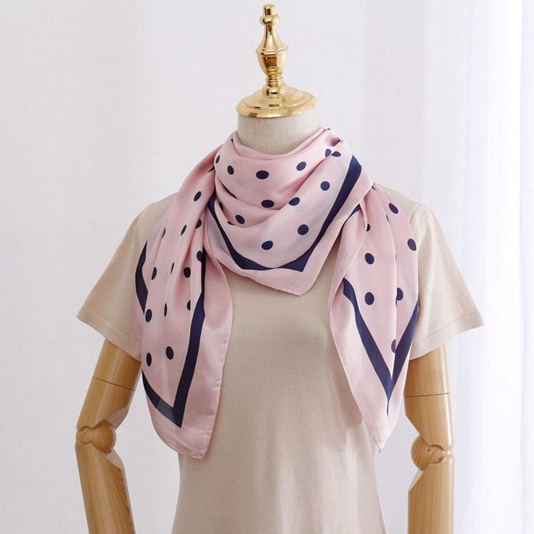 Polka Dots Skjerf Med Ladylike Print