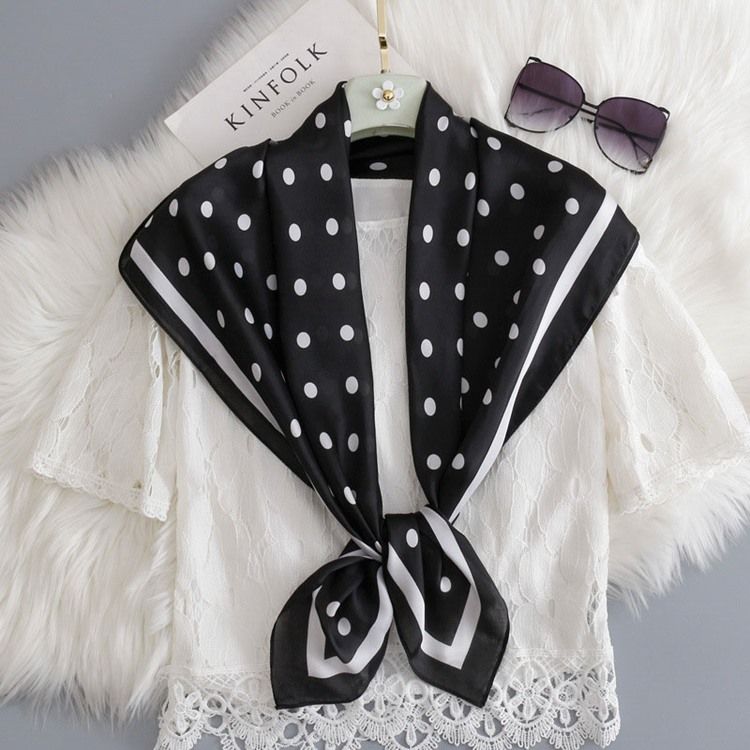 Polka Dots Skjerf Med Ladylike Print