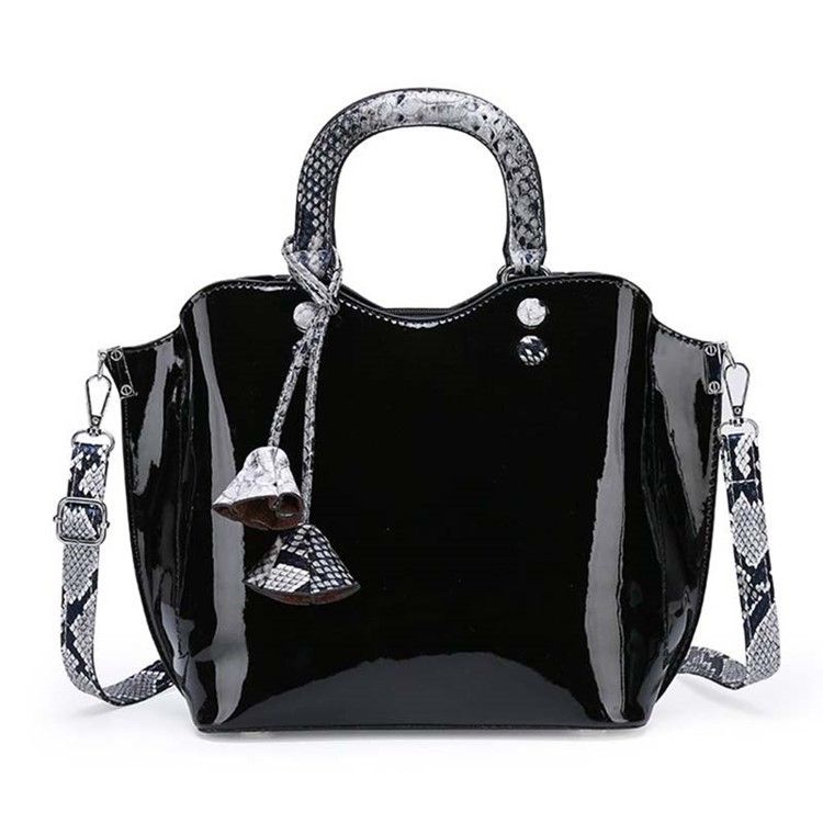 Snake Grain Pattern Thread Serpentine Handbag